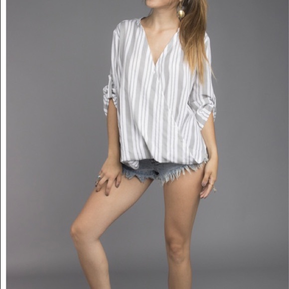 Tops - Loose Fit Stripped Blouse
